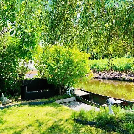 Beautiful House On An Island Near Amsterdam * Oude Meer