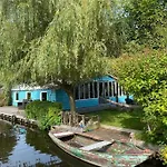 Beautiful House On An Island Near Amsterdam * Oude Meer
